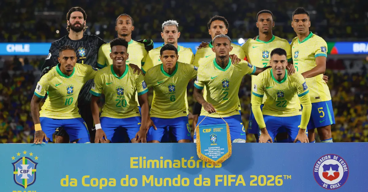 Seleção Brasileira perfilada antes do duelo contra o Chile, pelas Eliminatórias